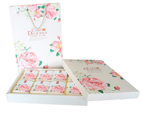 Traditional Joy Gift Box